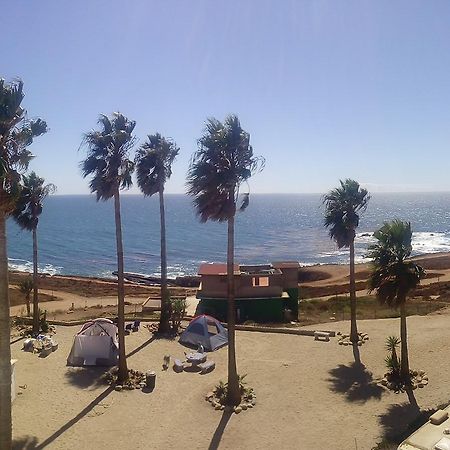 Coyote Cal'S Beach Hostel Ensenada Exterior photo
